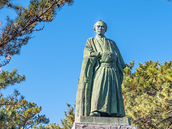 高知桂浜坂本龍馬像