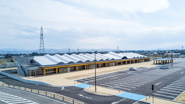 道の駅国見あつかしの郷：外観