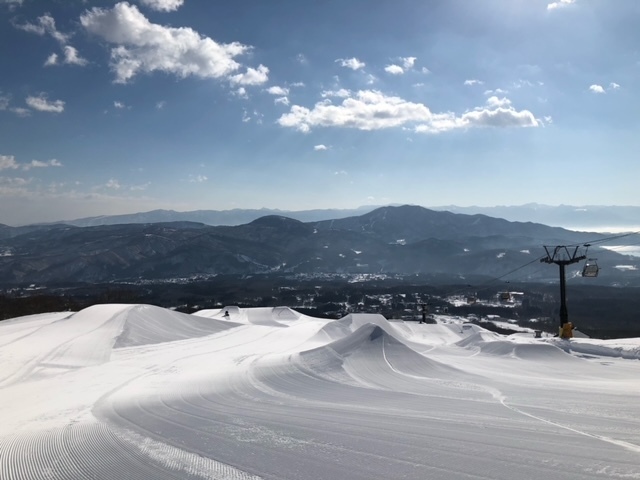 池の平温泉アルペンブリックスキー場【リフト1日券＋施設利用券1,000円