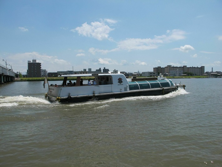 信濃川ウォーターシャトル