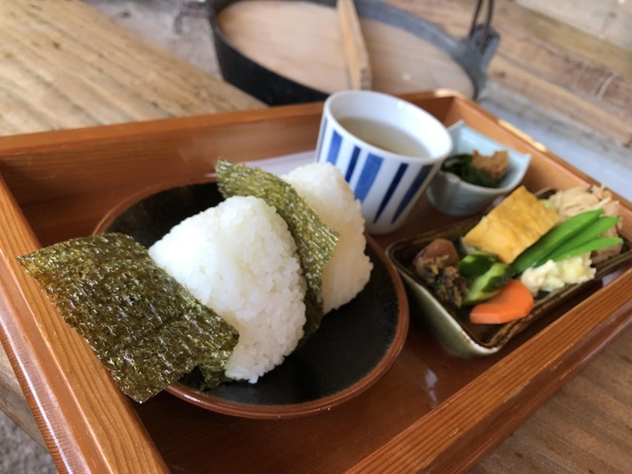 狐の嫁入り屋敷「cafeいろり」