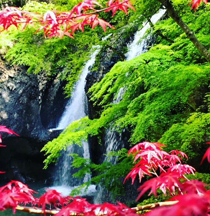 月待の滝