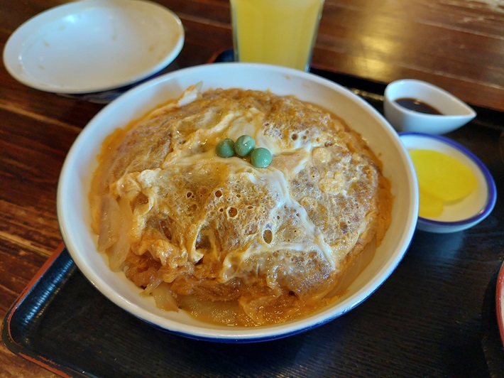 ツルミ食堂