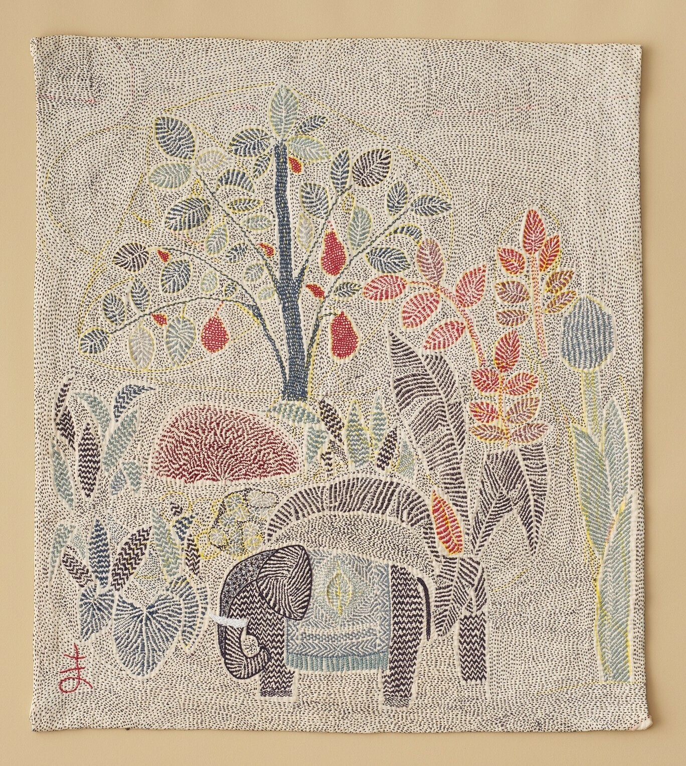 東京都美術館【「上野アーティストプロジェクト2025 刺繍―針がすくい