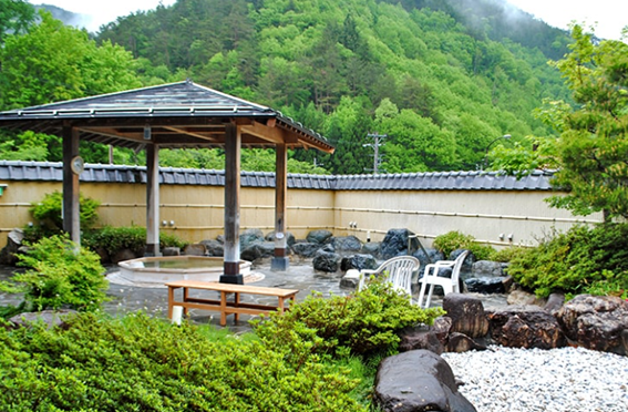 宇津江四十八滝温泉 しぶきの湯 遊湯館【岩盤浴50円引】 | JAFナビ