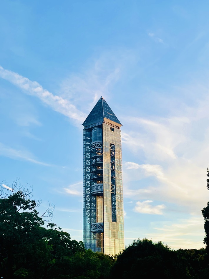 東山スカイタワー外観