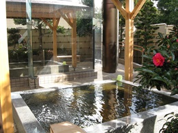 鈴鹿さつき温泉の露天風呂